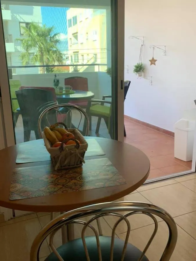 Carisa Downtown With Rooftop Pool Cyprus