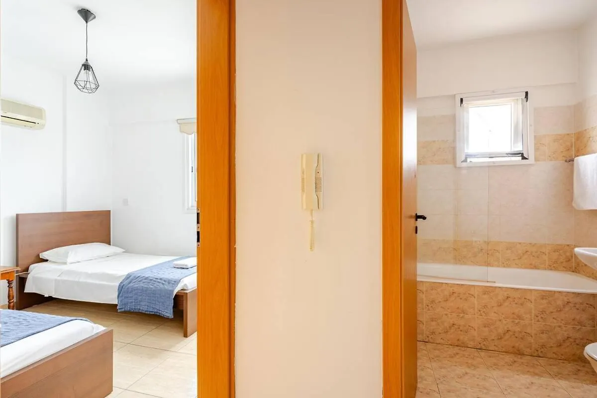 Apartment Carisa Downtown With Rooftop Pool Cyprus