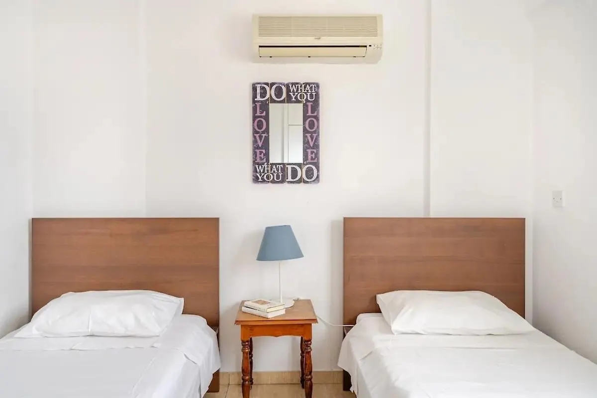 Carisa Downtown With Rooftop Pool Appartamento
