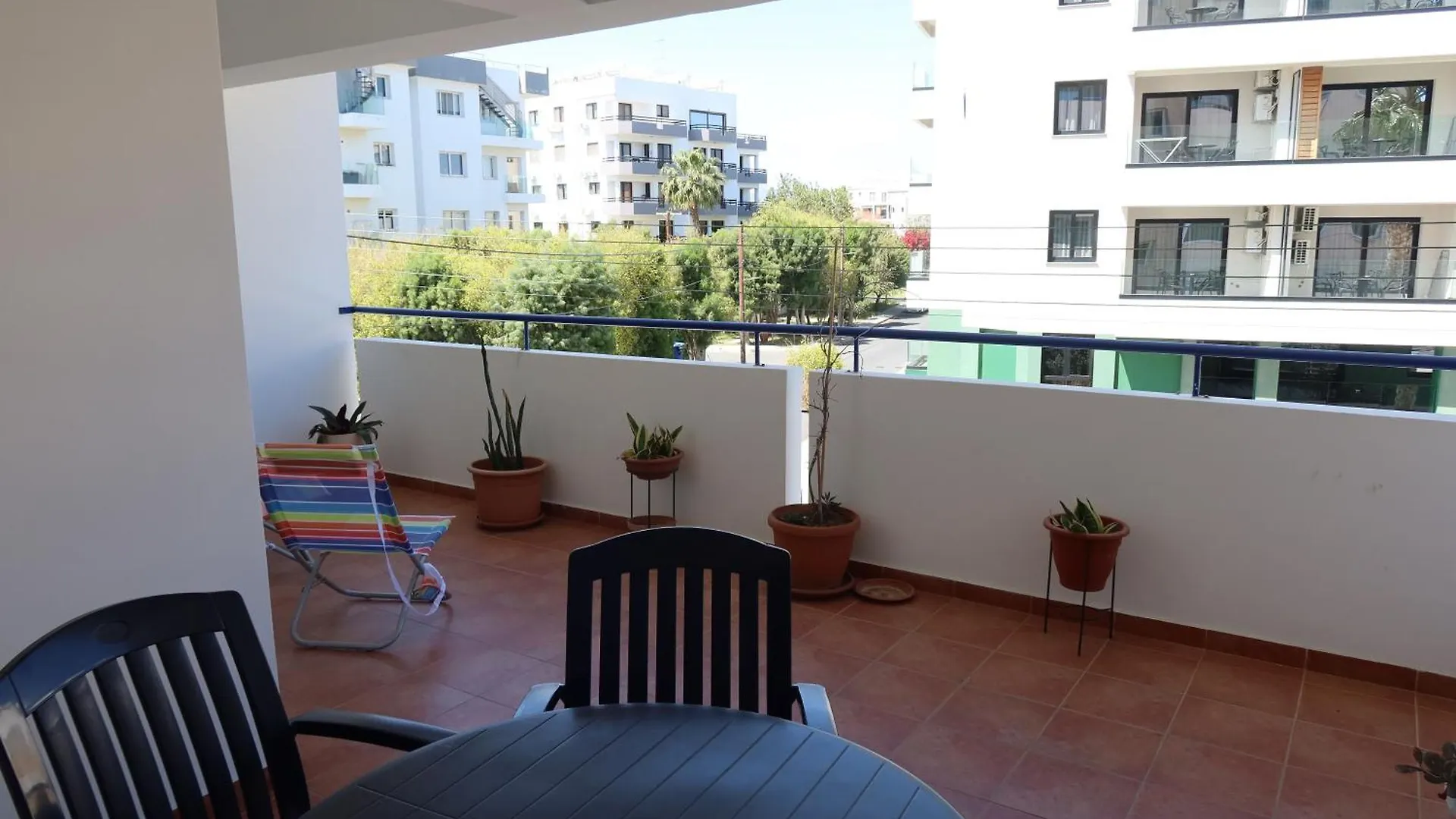 Appartamento Carisa Downtown With Rooftop Pool Cipro